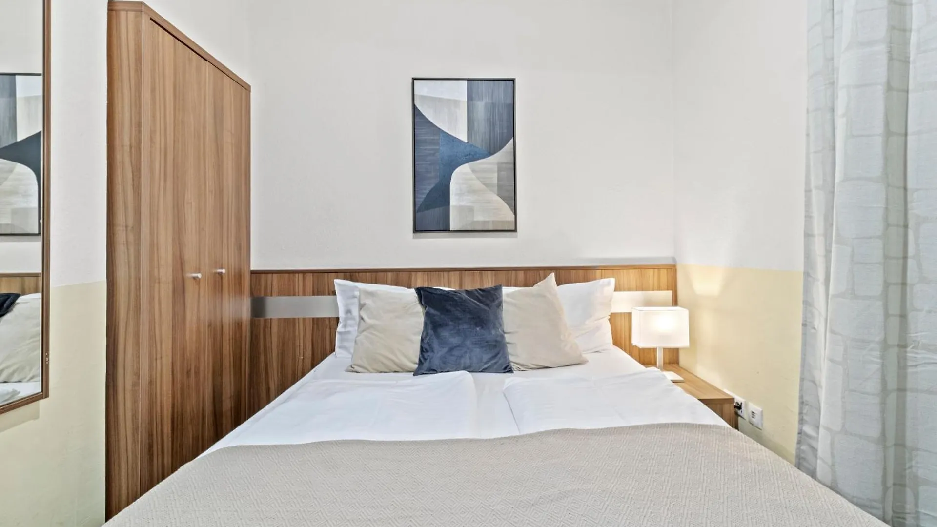 Paid Parking I Calm Location I 10 Minutes To S-Bahn Apartment Vienna 0*,  Austria