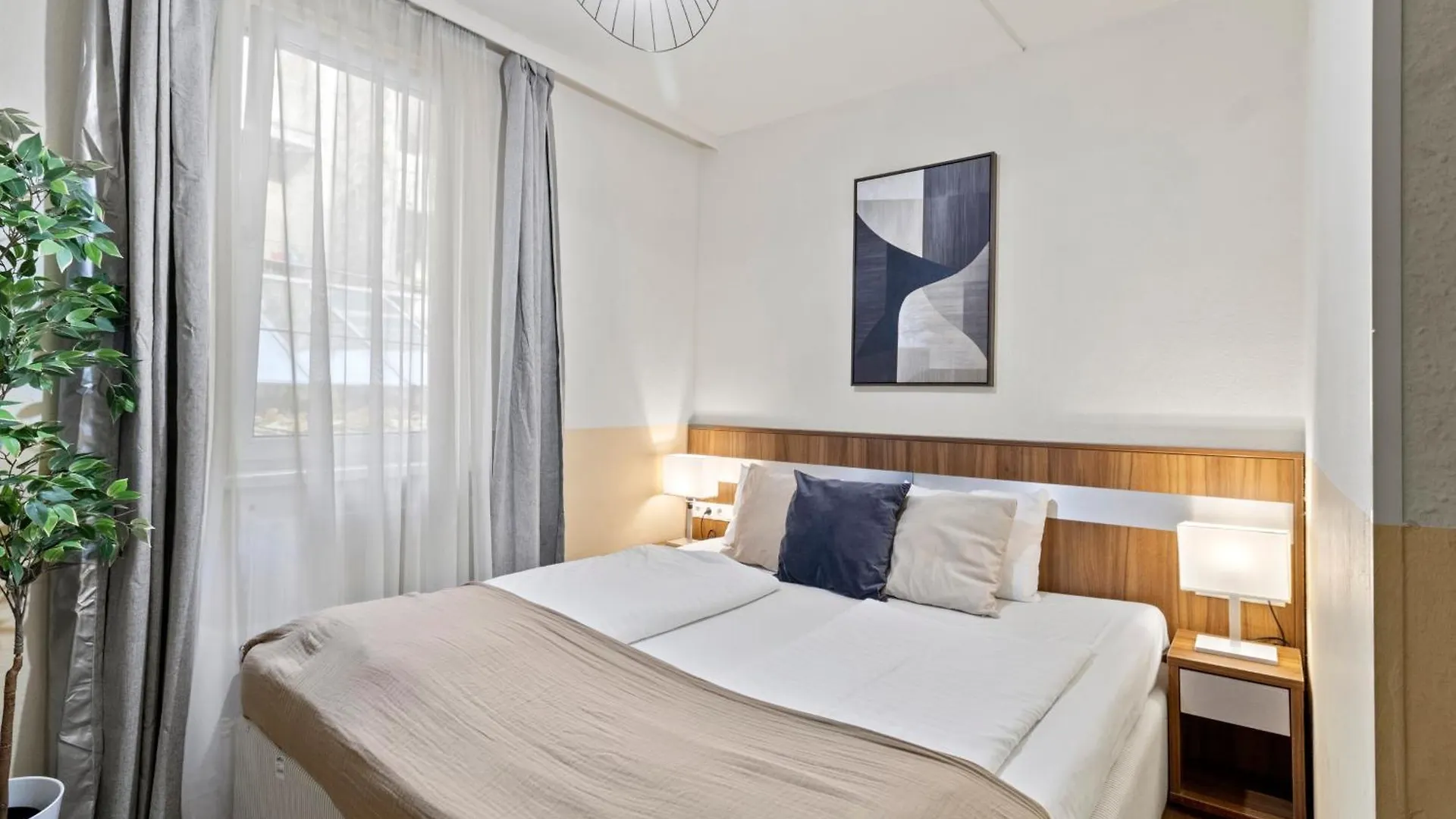Paid Parking I Calm Location I 10 Minutes To S-Bahn Apartment Vienna Austria