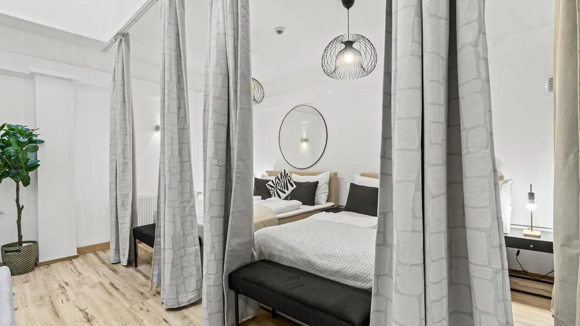 Paid Parking I Calm Location I 10 Minutes To S-Bahn Apartment Vienna Austria