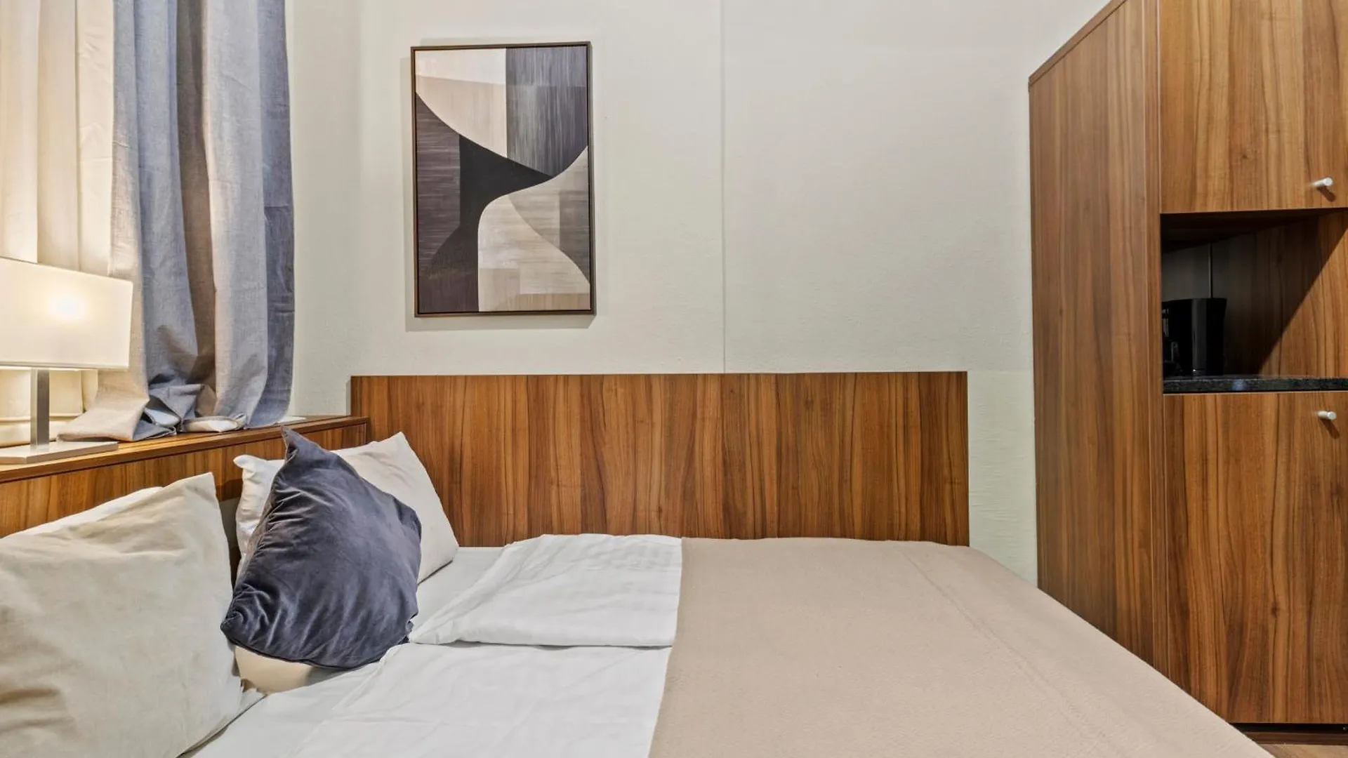 Paid Parking I Calm Location I 10 Minutes To S-Bahn Apartment Vienna 0*,  Austria