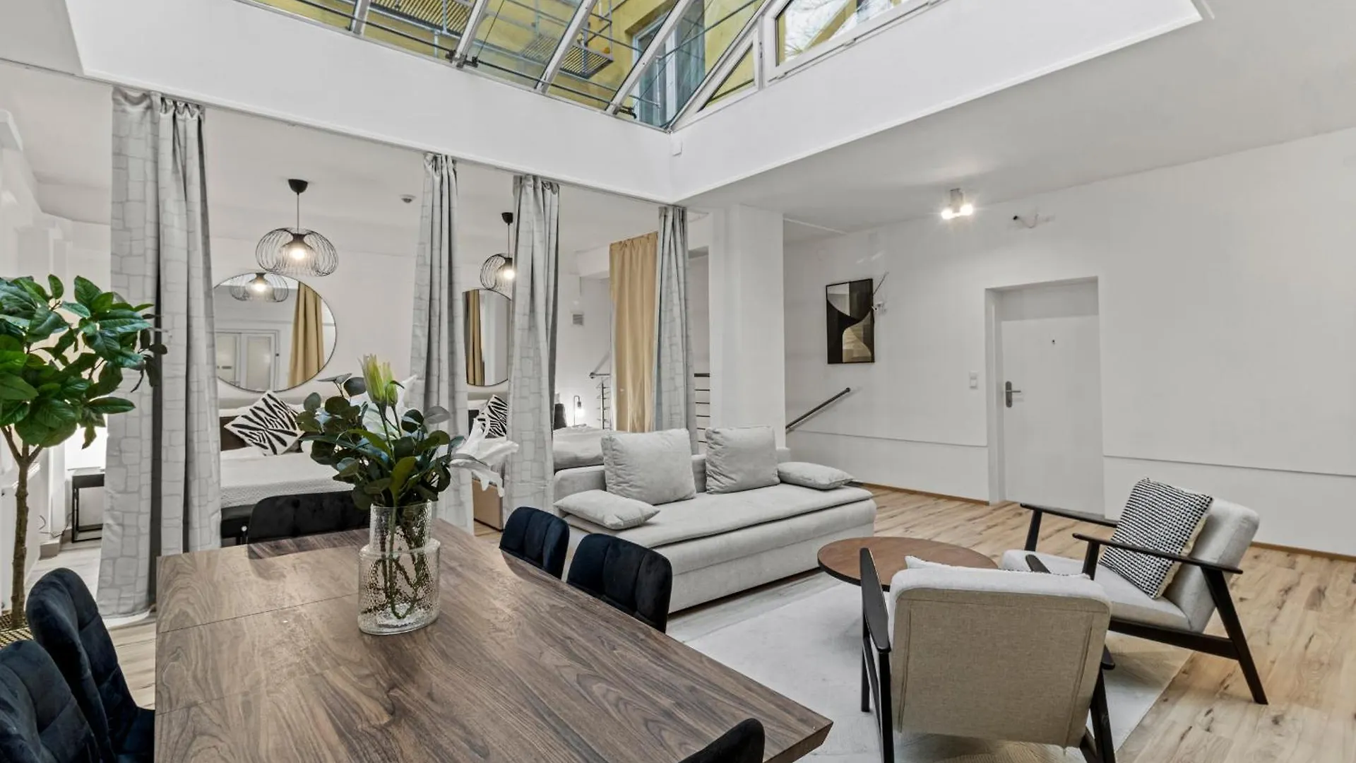 Ferienwohnung Paid Parking I Calm Location I 10 Minutes To S-Bahn Wien