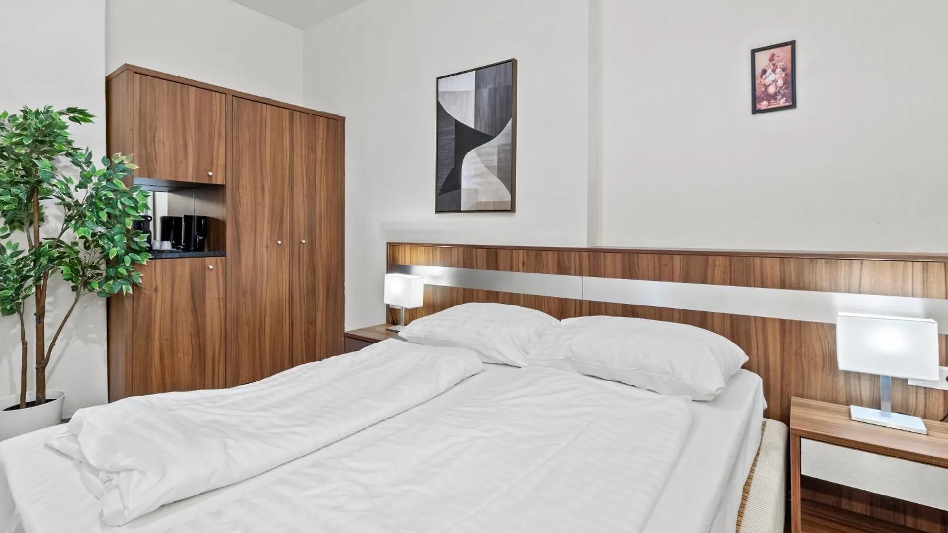 Apartment Ferienwohnung Paid Parking I Calm Location I 10 Minutes To S-Bahn Wien