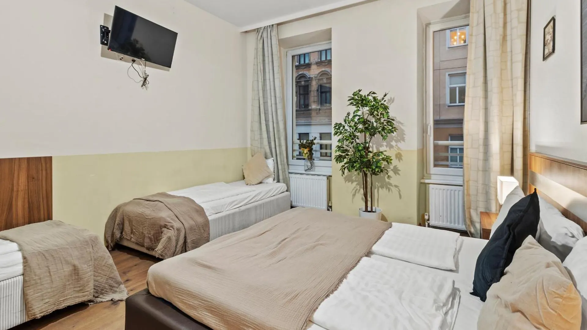Apartment Ferienwohnung Paid Parking I Calm Location I 10 Minutes To S-Bahn Wien