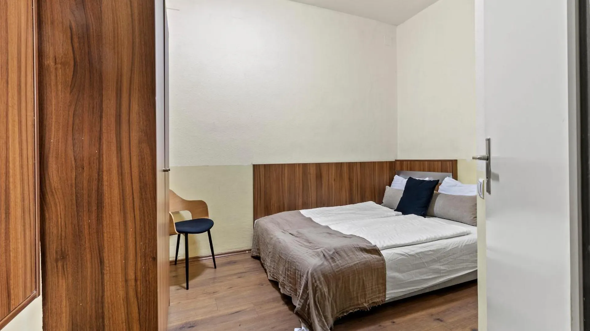 Apartment Ferienwohnung Paid Parking I Calm Location I 10 Minutes To S-Bahn Wien