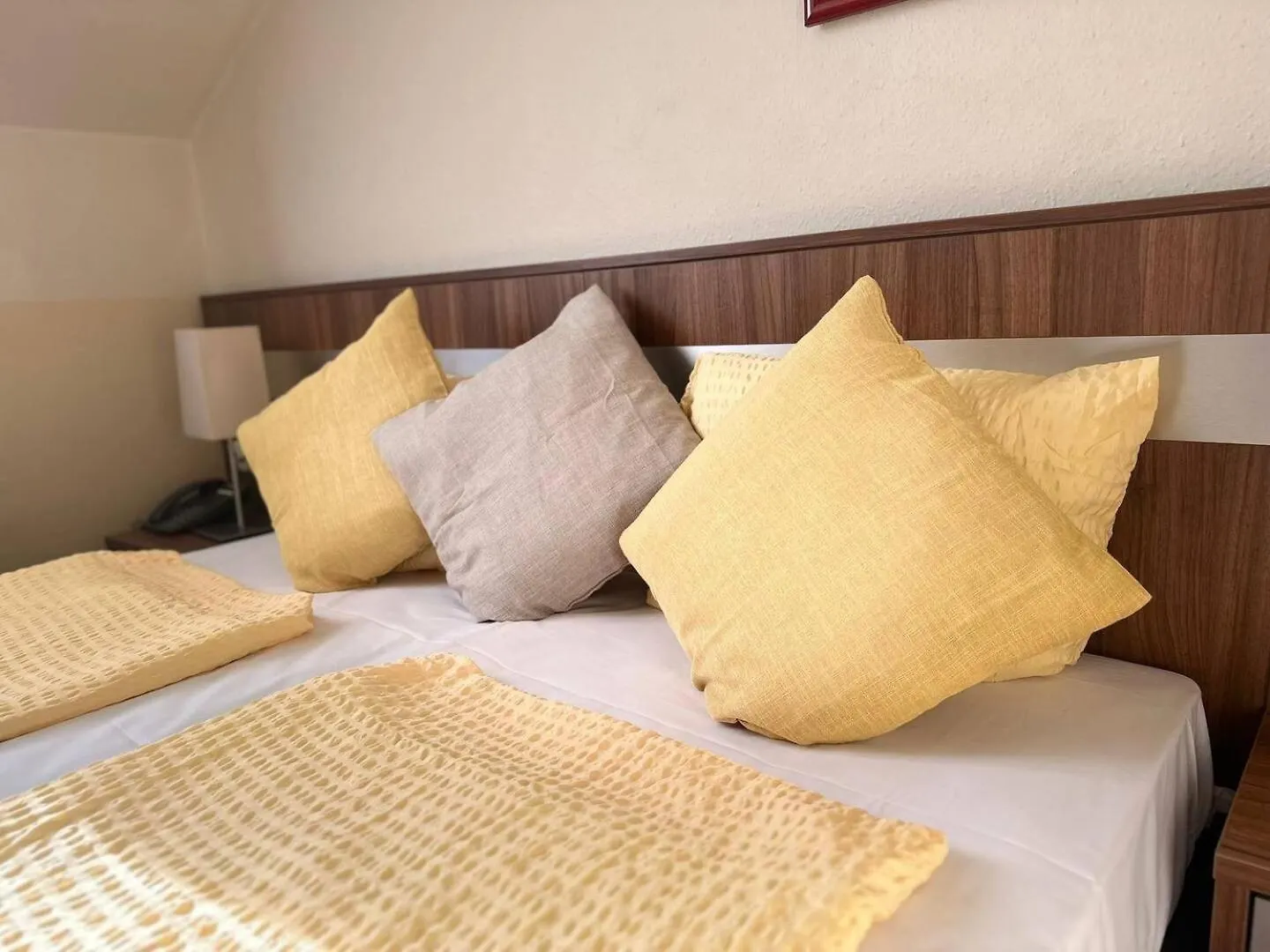 Paid Parking I Calm Location I 10 Minutes To S-Bahn Apartment Vienna Austria