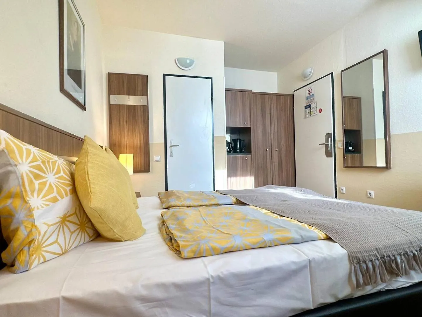 Paid Parking I Calm Location I 10 Minutes To S-Bahn Apartment Vienna 0*,  Austria